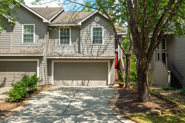 $2,900 | 30 Butterfly Branch Place, The Woodlands, TX 77382