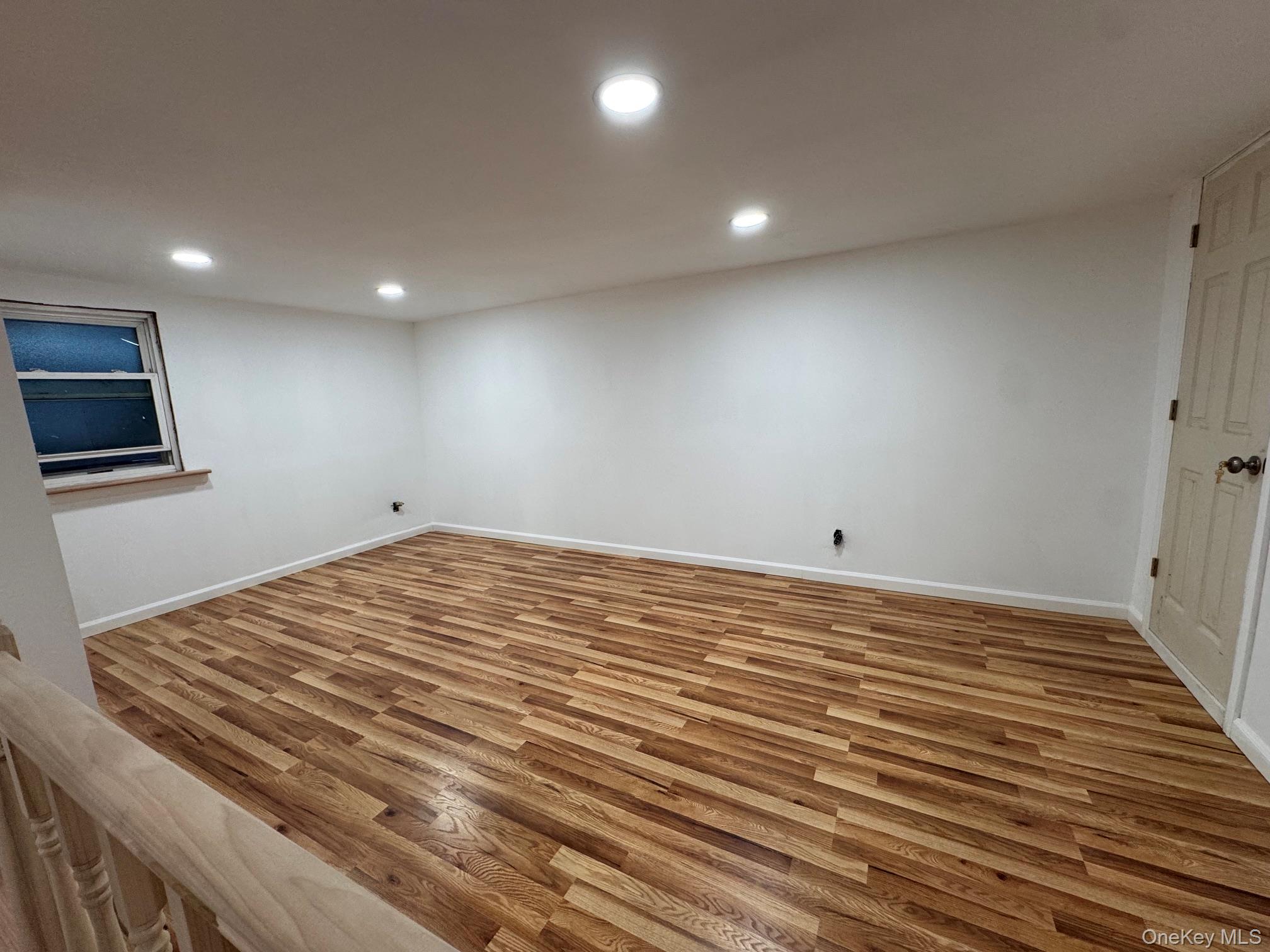 1245 Rhinelander Avenue Bronx, NY 10461 - Photo 2 of 8 Gallery Image 2