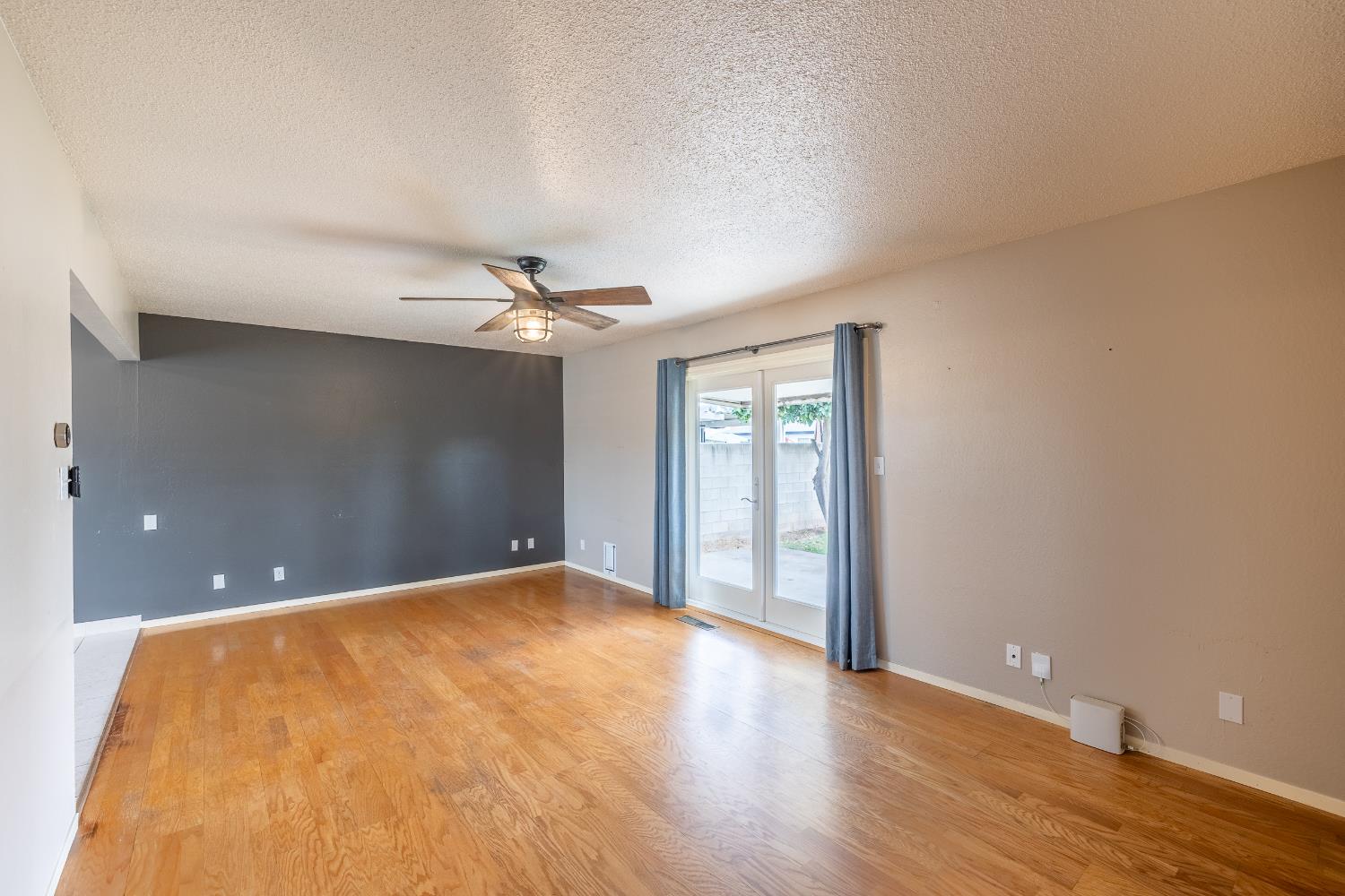 61 West Rall Avenue Clovis, CA 93612 - Photo 12 of 24