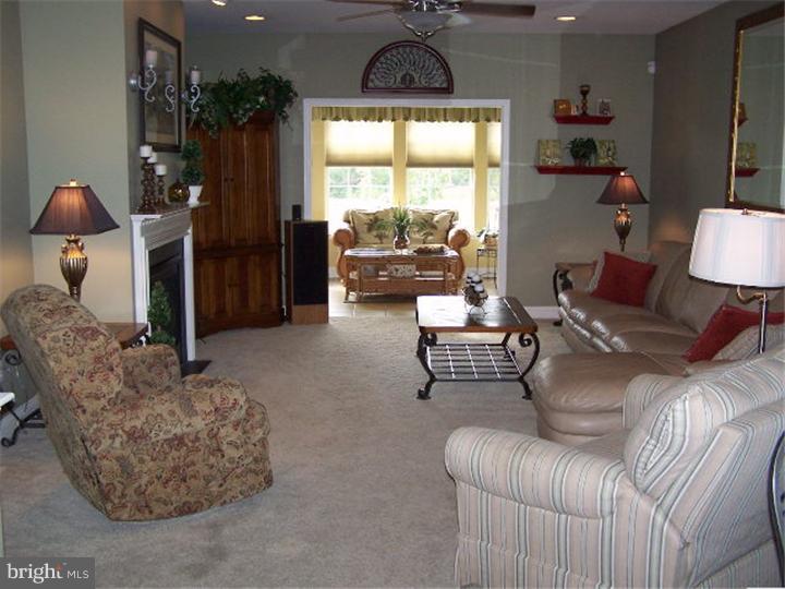116 Somerfield Road Woolwich Township, NJ 08085 - Photo 8 of 25 Family Room