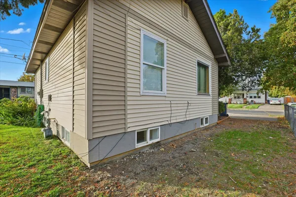 $244,900 | 1529 West Nora Avenue, Spokane, WA 99205
