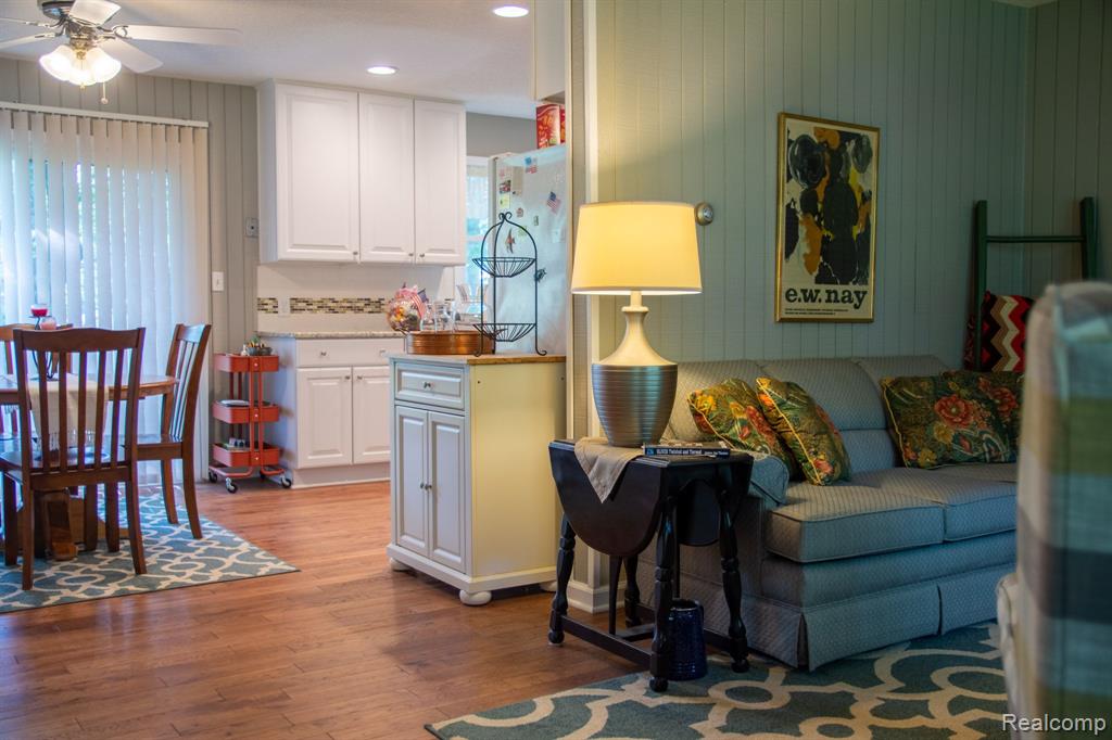 6130 Norway Road Oscoda, MI 48750 - Photo 3 of 9