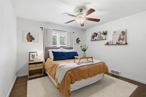 $412,000 | 3241 Lockmoor Lane, Dallas, TX 75220