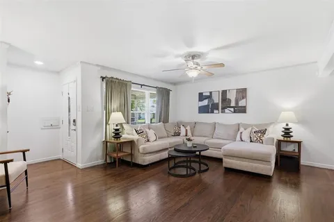 $412,000 | 3241 Lockmoor Lane, Dallas, TX 75220