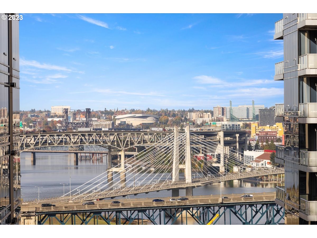 841 Southwest Gaines Street, Unit 1800 Portland, OR 97239 - Photo 8 of 39 a view of a city with tall buildings