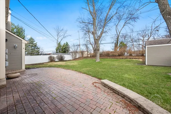 $589,900 | 21-w080 22nd Street, Lombard, IL 60148