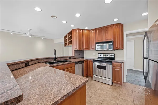 $589,900 | 21-w080 22nd Street, Lombard, IL 60148