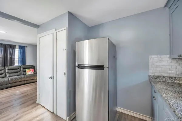 $399,999 | 1333 5th Avenue, Bay Shore, NY 11706