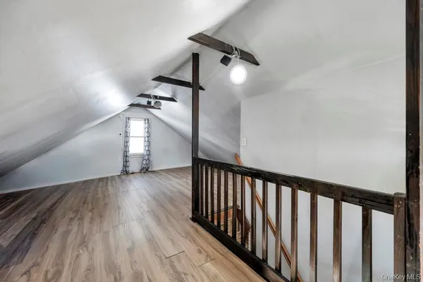 $399,999 | 1333 5th Avenue, Bay Shore, NY 11706