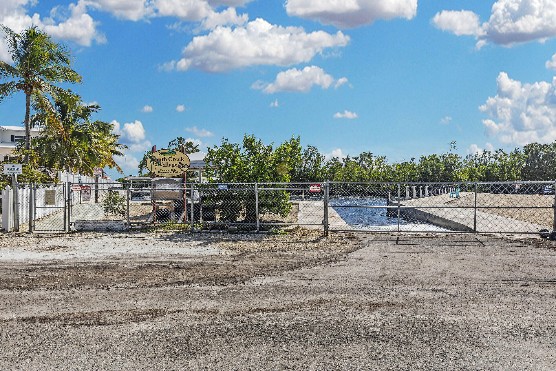 535 Plante Street Key Largo, FL 33037 - Photo 38 of 47 a view of a park with swings