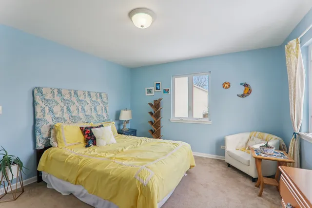 $399,999 | 617 Lake Breeze Court, Lake Villa, IL 60046