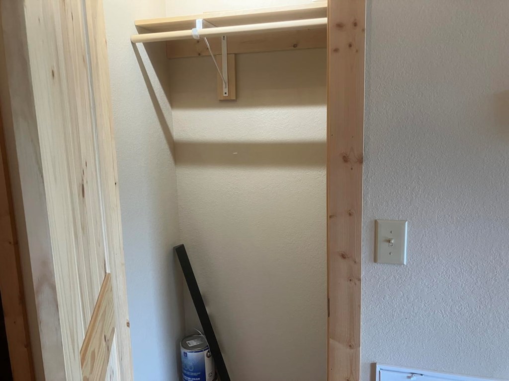86 Point Overlook Trail Murphy, NC 28906 - Photo 22 of 36 Hall closet