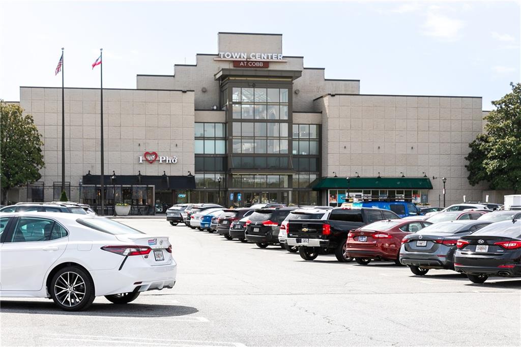 325 Cavalier Lane Acworth, GA 30102 - Photo 34 of 61 a car parked in front of a building