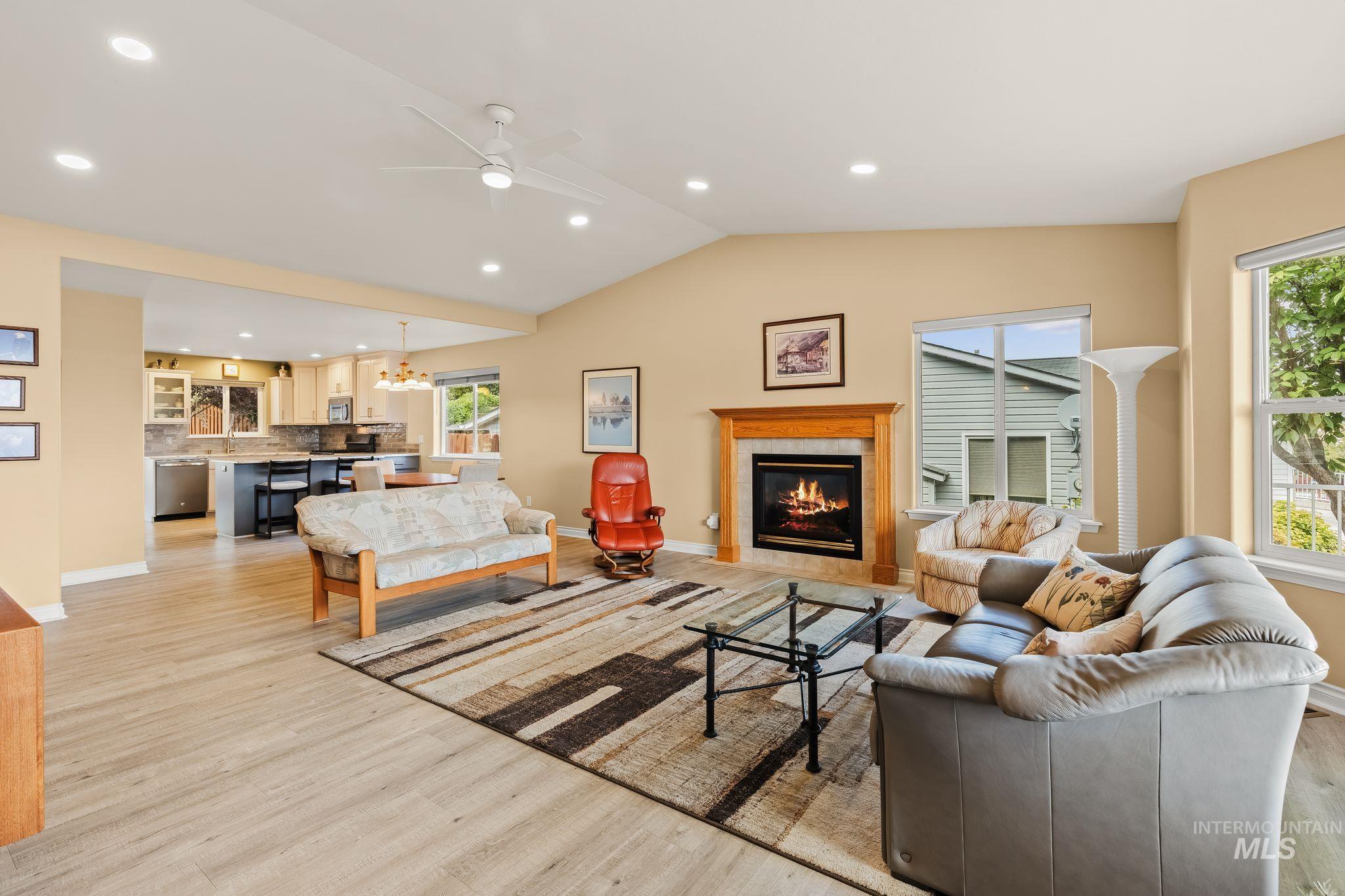 2946 Spruce Street Lewiston, ID 83501 - Photo 3 of 29 Gallery Image 3