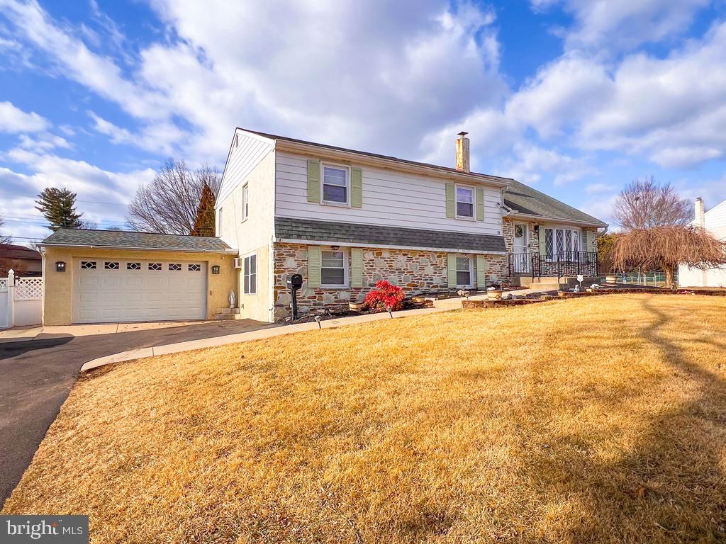 18 Wilbur Road Yardley, PA 19067 - Photo 2 of 51 Gallery Image 2