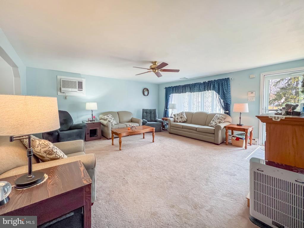 18 Wilbur Road Yardley, PA 19067 - Photo 5 of 51 Gallery Image 5