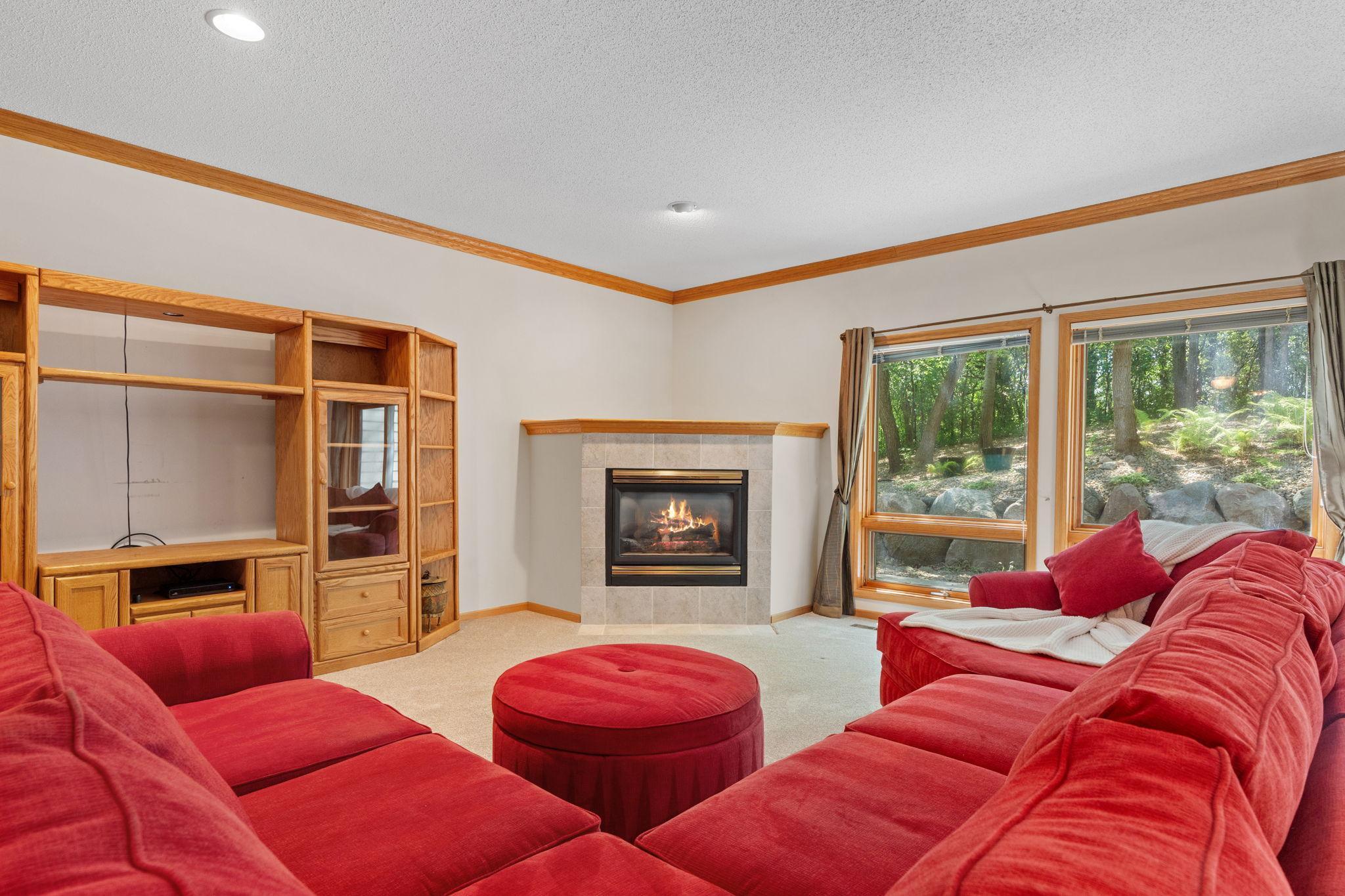 8975 Hunters Way Apple Valley, MN 55124 - Photo 19 of 27 Gallery Image 19