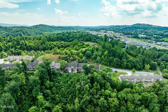 $475,000 | 321 Coldwater Drive, Unit 321, Johnson City, TN 37601