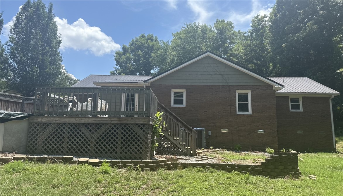 7768 Ekom Beach Road Ware Shoals, SC 29692 - Photo 4 of 13