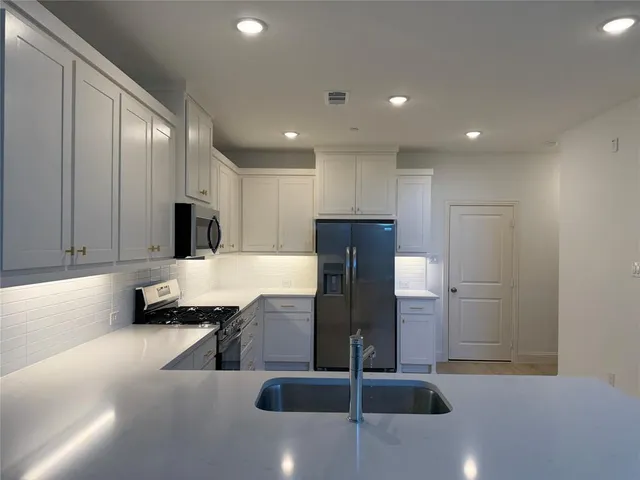 $2,850 | 8840 Magnet Drive, Frisco, TX 75035