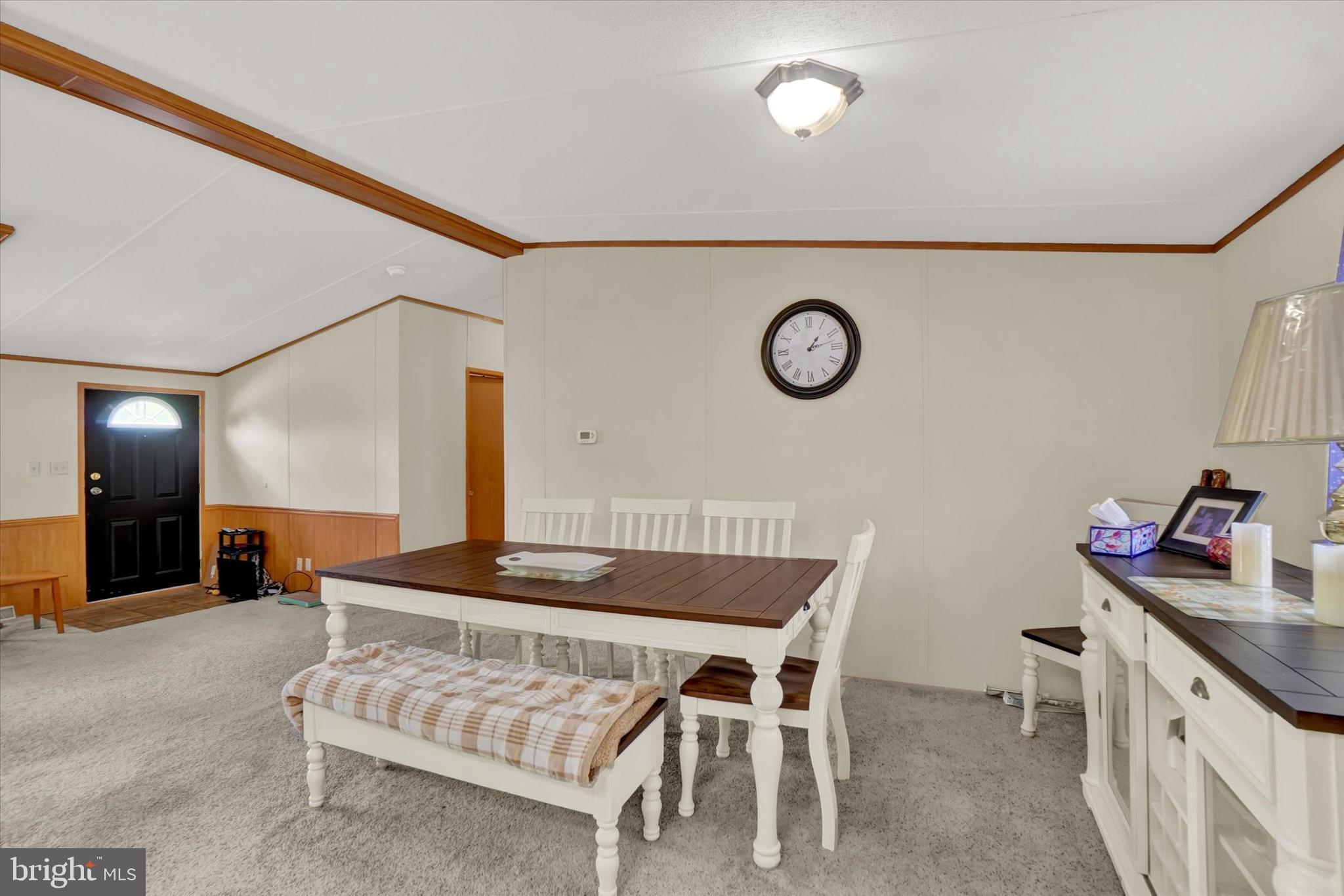 700 Cassel Road, Unit 132 Manchester, PA 17345 - Photo 13 of 26 a kitchen with a table and chairs
