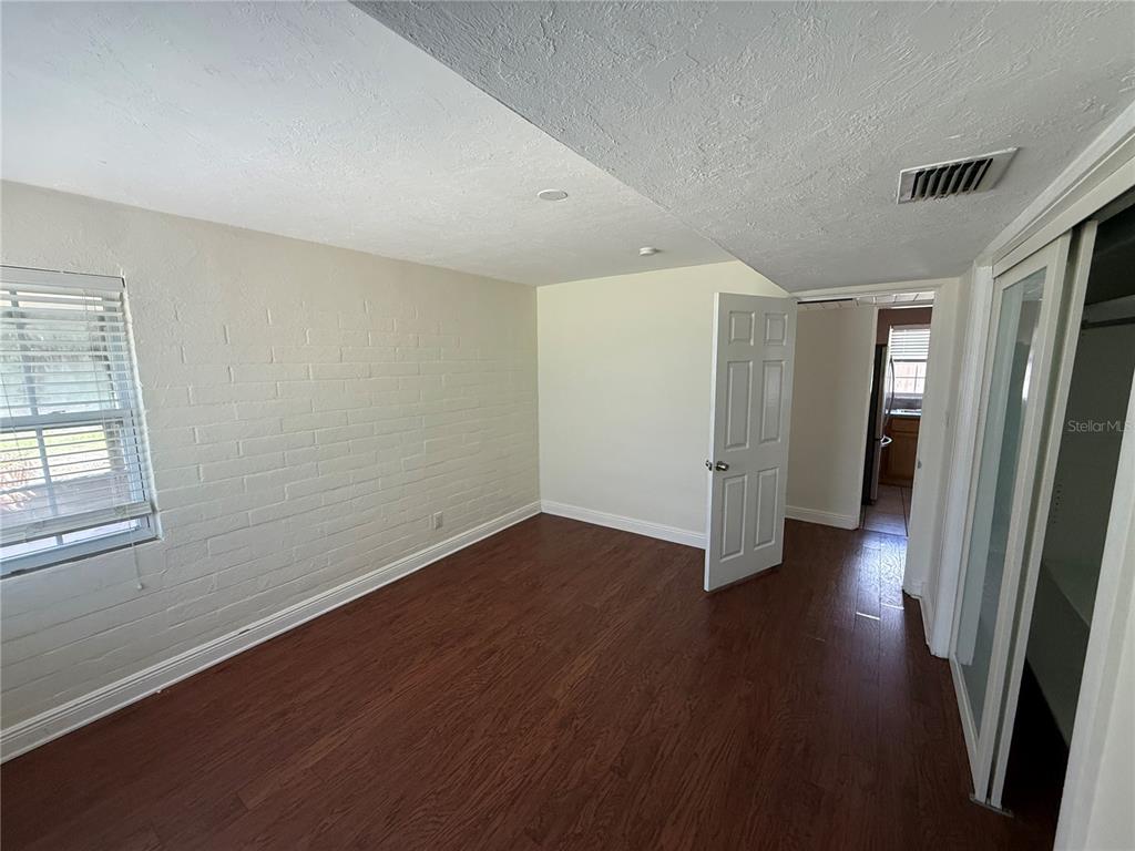 2420 Euston Road Winter Park, FL 32789 - Photo 9 of 11