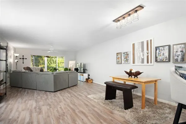 $275,000 | 2533 Dolly Bay Drive, Unit 203, Palm Harbor, FL 34684