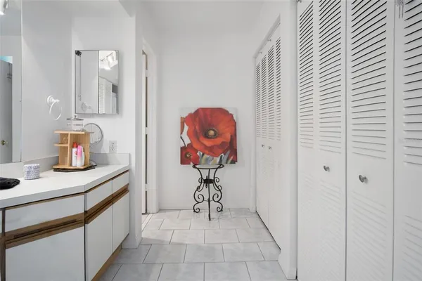 $275,000 | 2533 Dolly Bay Drive, Unit 203, Palm Harbor, FL 34684