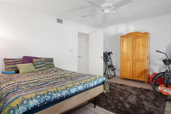 $275,000 | 2533 Dolly Bay Drive, Unit 203, Palm Harbor, FL 34684