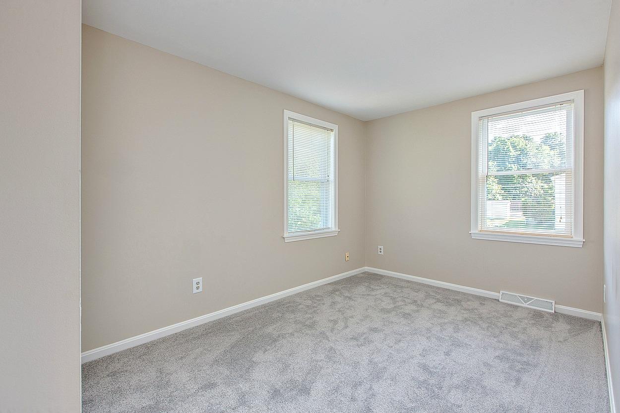 2 1/2 Fenway Street, Unit R Derry, NH 03038 - Photo 17 of 31