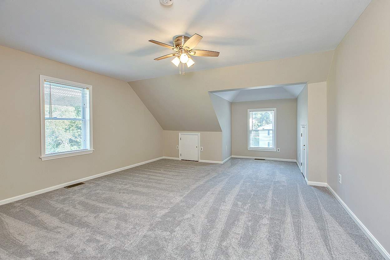 2 1/2 Fenway Street, Unit R Derry, NH 03038 - Photo 23 of 31