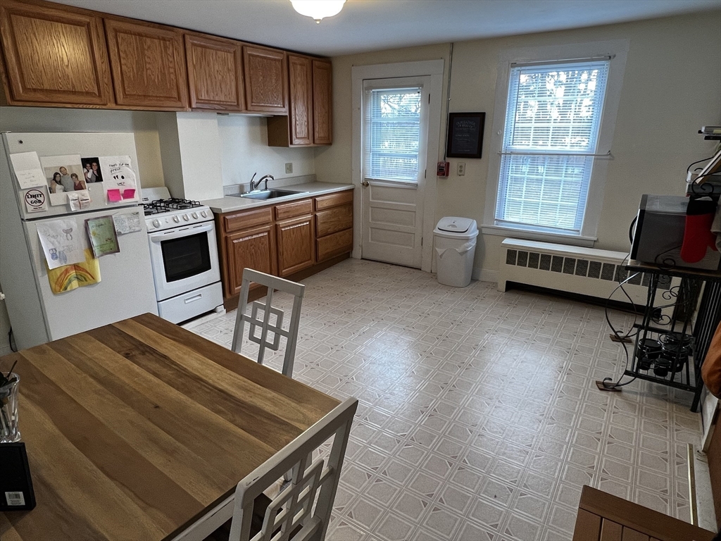 797 Main Street, Unit 5 Amherst, MA 01002 - Photo 3 of 11