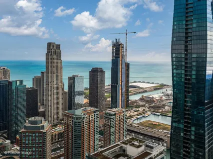 $1,395,000 | 225 North Columbus Drive, Unit 6705, Chicago, IL 60601