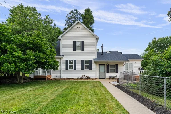 $325,000 | 7160 Strausser Street Northwest, North Canton, OH 44720