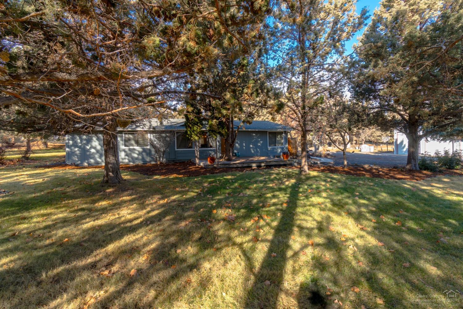 63420 Hamehook Road Bend, OR 97701 - Photo 2 of 25 Additional Photo