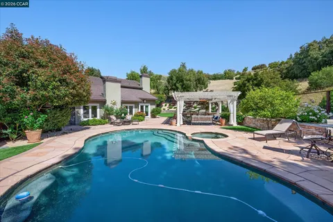 $2,494,800 | 1088 Yorkshire Place, Danville, CA 94506