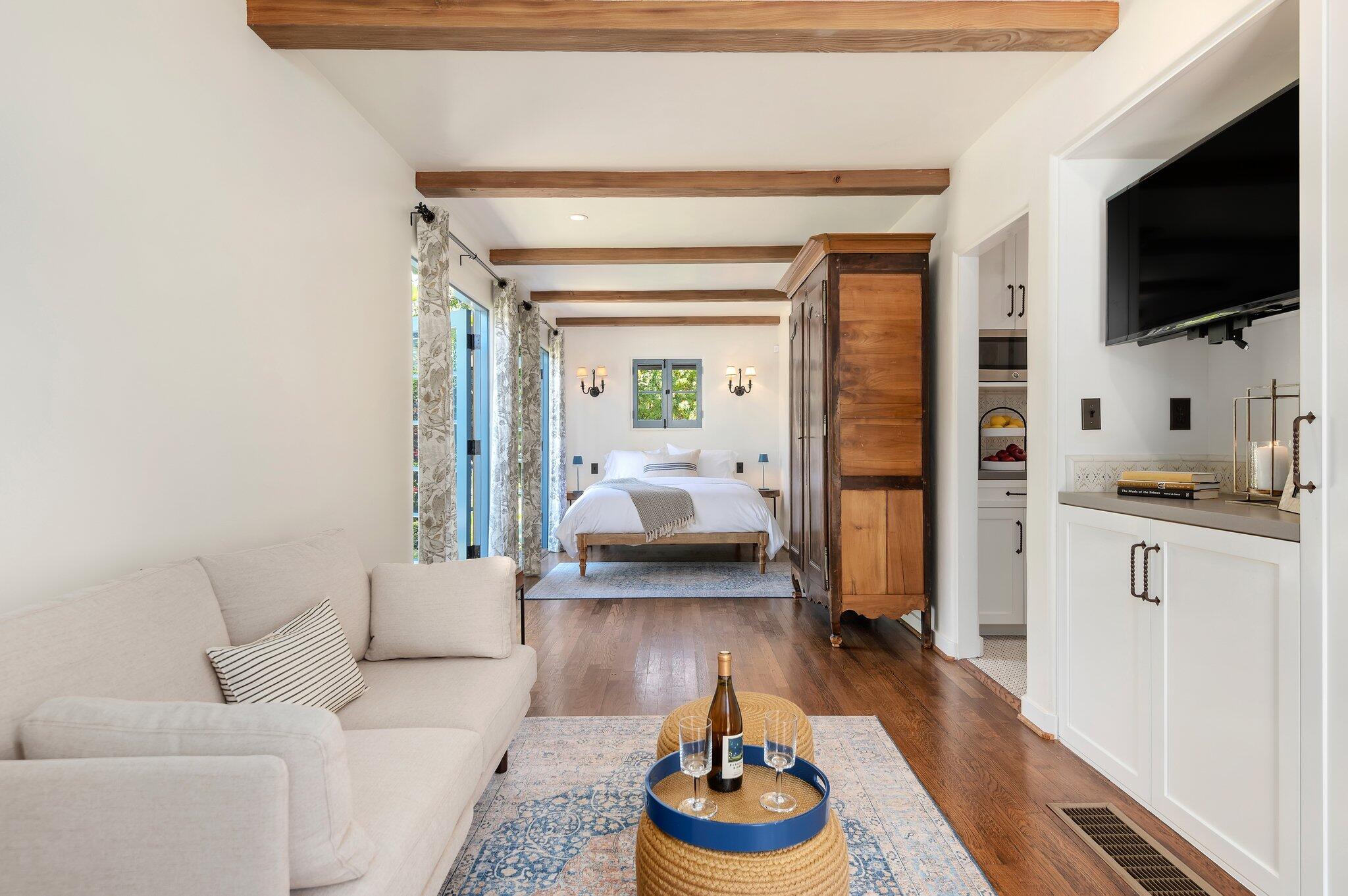 1520 Lingate Lane Montecito, CA 93108 - Photo 31 of 38 a living room with furniture and a flat screen tv