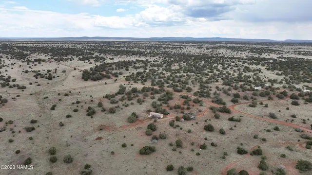 $130,000 | 64525 North Flaming Star Drive, Seligman, AZ 86337