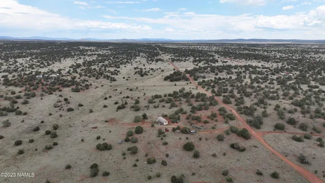 $130,000 | 64525 North Flaming Star Drive, Seligman, AZ 86337