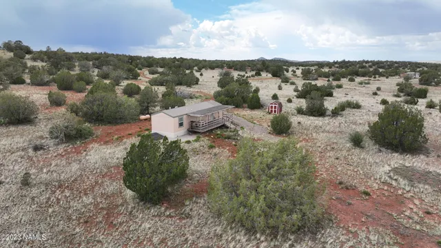 $130,000 | 64525 North Flaming Star Drive, Seligman, AZ 86337