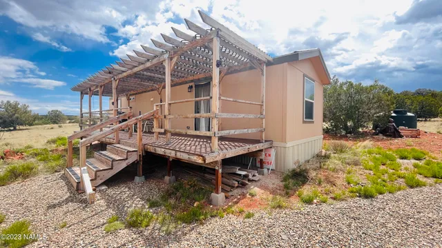 $130,000 | 64525 North Flaming Star Drive, Seligman, AZ 86337