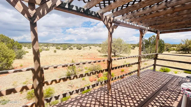 $130,000 | 64525 North Flaming Star Drive, Seligman, AZ 86337