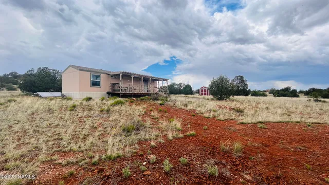 $130,000 | 64525 North Flaming Star Drive, Seligman, AZ 86337