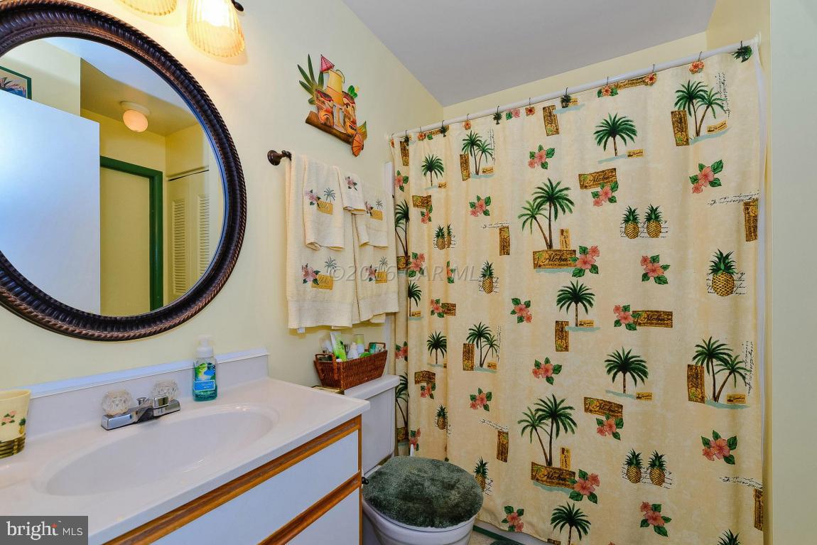 722 Anchor Chain Road, Unit 5A Ocean City, MD 21842 - Photo 27 of 38 Gallery Image 27