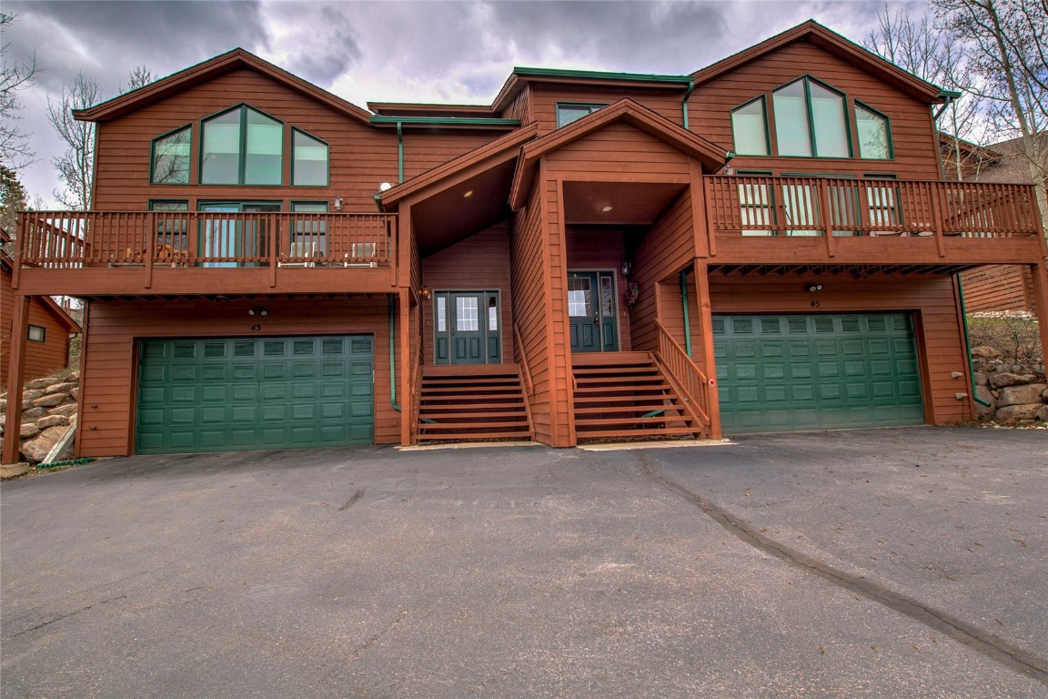 43 Lacy Drive Silverthorne, CO 80498 - Photo 35 of 35 a front view of a house with garden