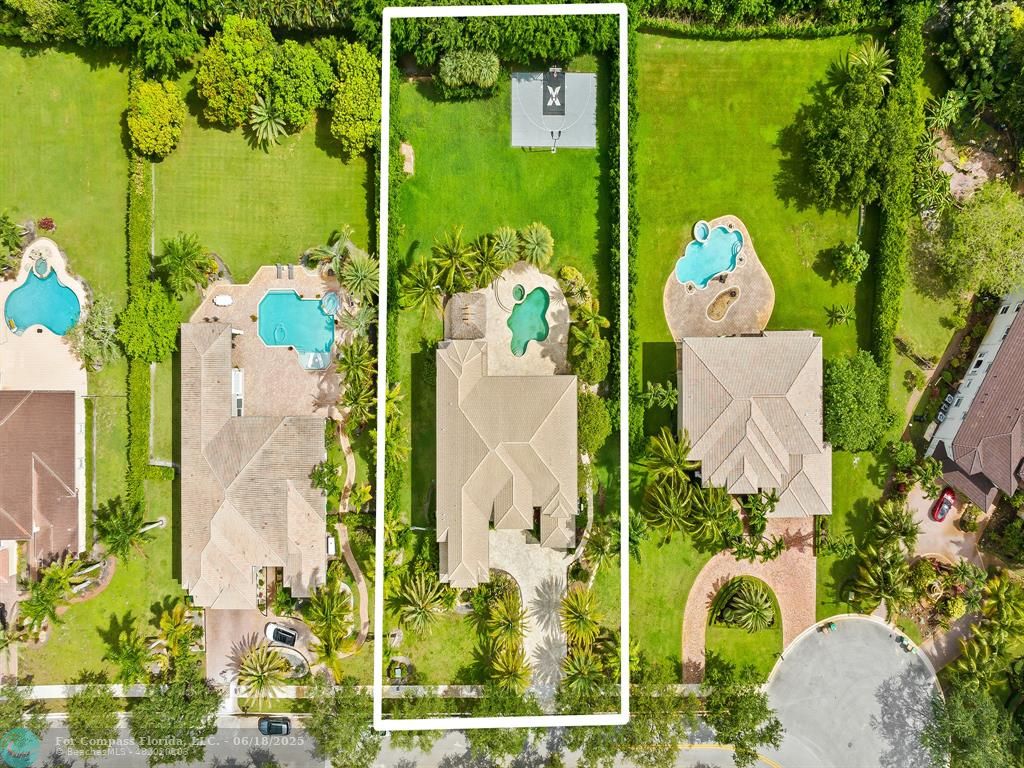 10741 Pine Lodge Trail Davie, FL 33328 - Photo 45 of 48 view of a city