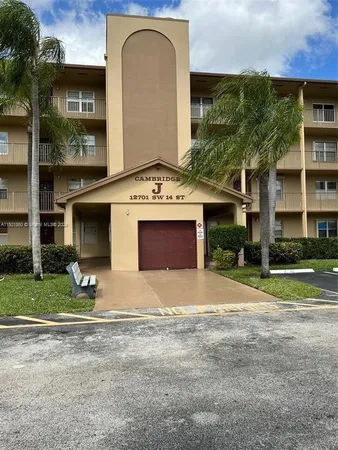 $2,000 | 12701 Southwest 14th Street, Unit 209J, Pembroke Pines, FL 33027