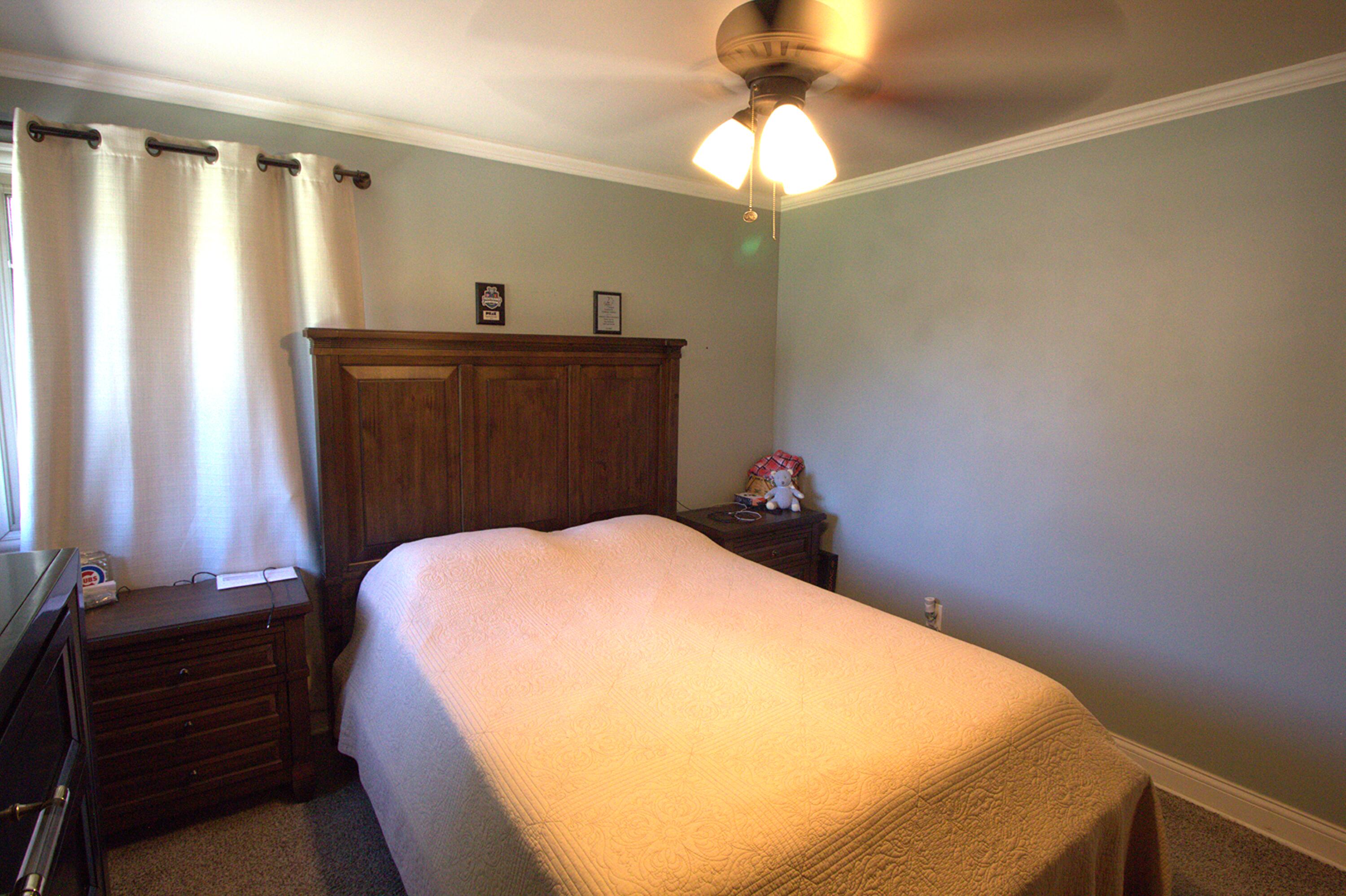 1416 Harvey Street Griffith, IN 46319 - Photo 9 of 15 3000x1998