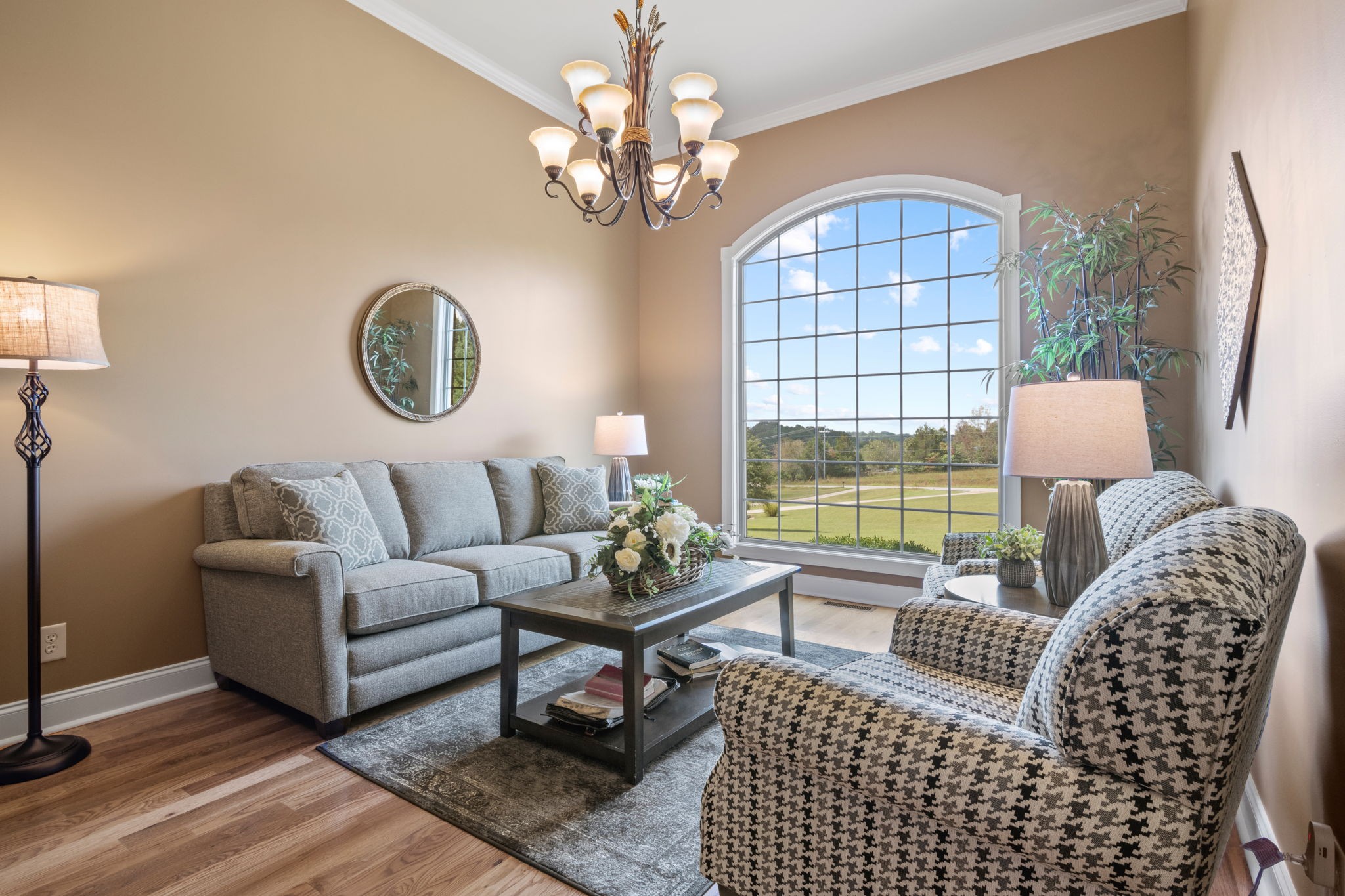 4717 Mt Zion Road Springfield, TN 37172 - Photo 21 of 34 a living room with furniture and a table
