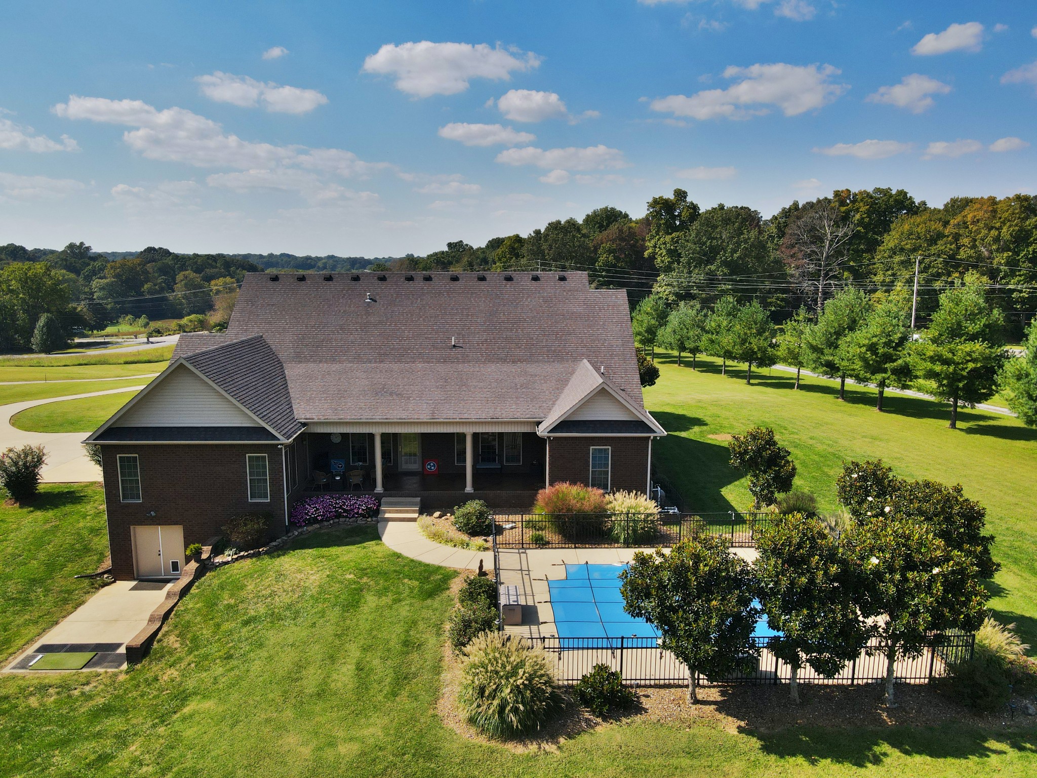 4717 Mt Zion Road Springfield, TN 37172 - Photo 26 of 34 a front view of a house with garden